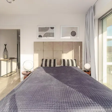 Rent Like - Balticus 49a *